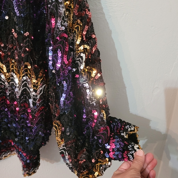 Unique vintage sequined bubble sleeve top - Picture 5 of 12